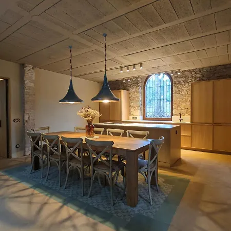 فيلة Torre De Puig *